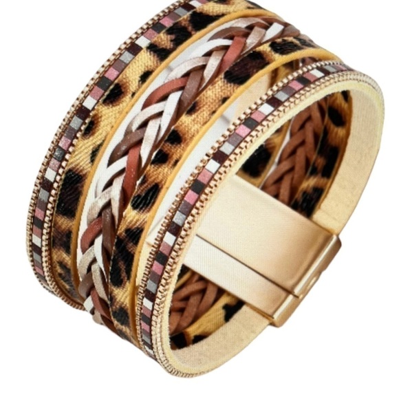 Boho Multi Layer Leather Braided Leopard Pattern Magnetic Buckle Bracelet - Picture 2 of 7